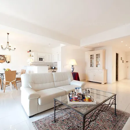 Blanc Cel Apartman *
